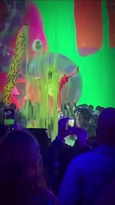 Uzi gets slimed
