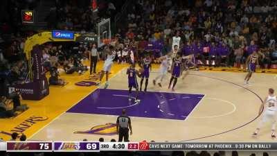 [Highlight] Mobley with the ferocious slam from Love