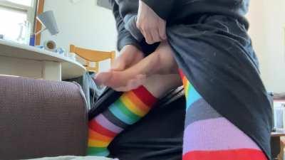 Pumping my monster cock until it erupts <3