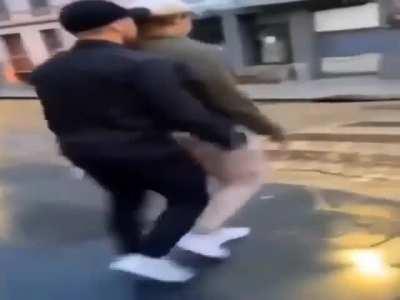 retsu entering pickle's cell