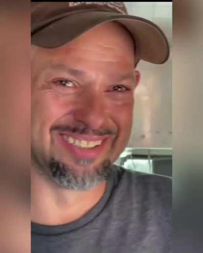 Kind Stranger granted a Homeless Man's dream of operating a Food Truck!