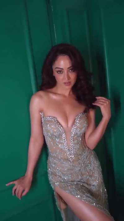 Milky beauty Sandeepa dhar