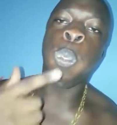 Procede?😳 Da up vote a&iacute;