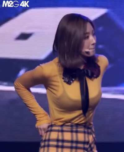 Fromis_9 - Saerom heavy tanks