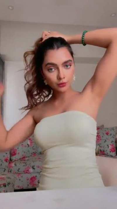 Ruhi Singh