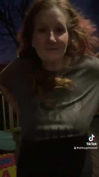 Thick MILFs need love 