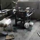 The way this belt perfectly flies off and keeps it’s shape