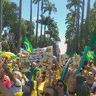 Brazilians organize demonstrations to support President Bolsonaro on his request (English subtitles)