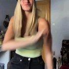 How she doing this? 💕