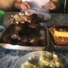 que mejor compañia de domingo, que un carpincho, re compañero, te prepara vino con secco, te segundea siempre, y lo mejor de todo es que no es sin codigo ni le quiere icardear a tu novia