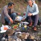 koskoca john lenon mezarından çıkıp bu guruba katılmış