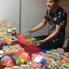 The way this dude plays slinky is just amazing