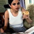 Another no bra moment...