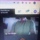 s-a căcat pe el de curs...