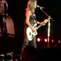 Going through my phone and thought y’all might enjoy. 1989 Tour. Levi’s Stadium.