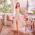 This is how she edits her “travel” pics