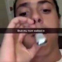 Guy has some impressive vape control